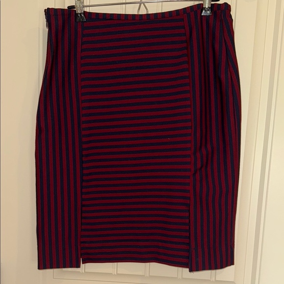 Merona Red and Blue Pencil Skirt Knee-Length Work Women’s - Picture 2 of 12